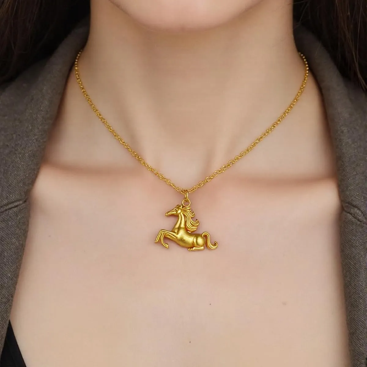 18K Gold Plated Dainty Horse Pendant Necklace for Women - 3D Carved Personalized Name Charm, Placer Gold Elegant Jewelry Gift