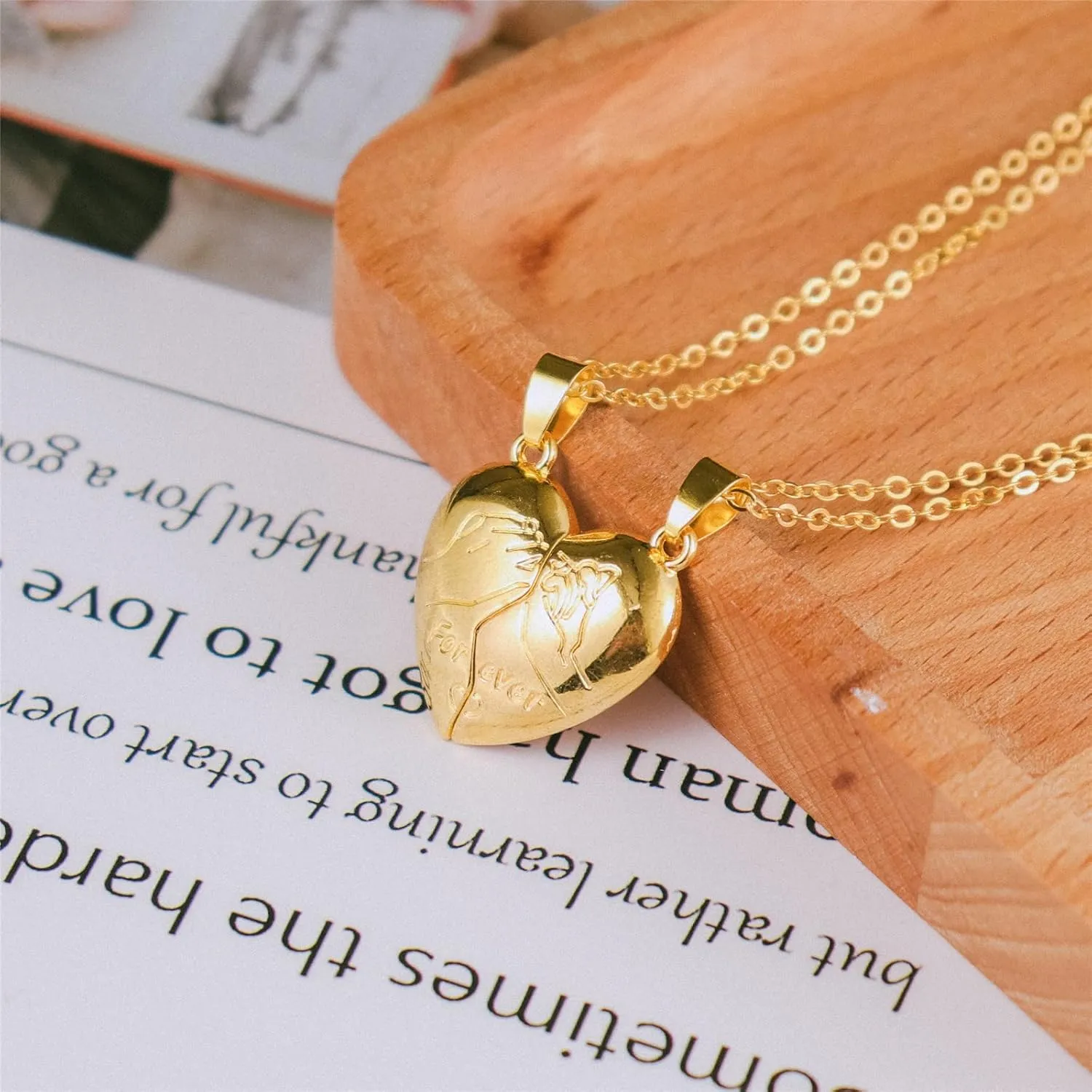 2Pcs Engraved Love Heart Couple Matching Pendant Necklace Set Adjustable Link Chain Peach Pinky Promise Necklace for Women Men Lover Jewelry Birthday Graduation Gift