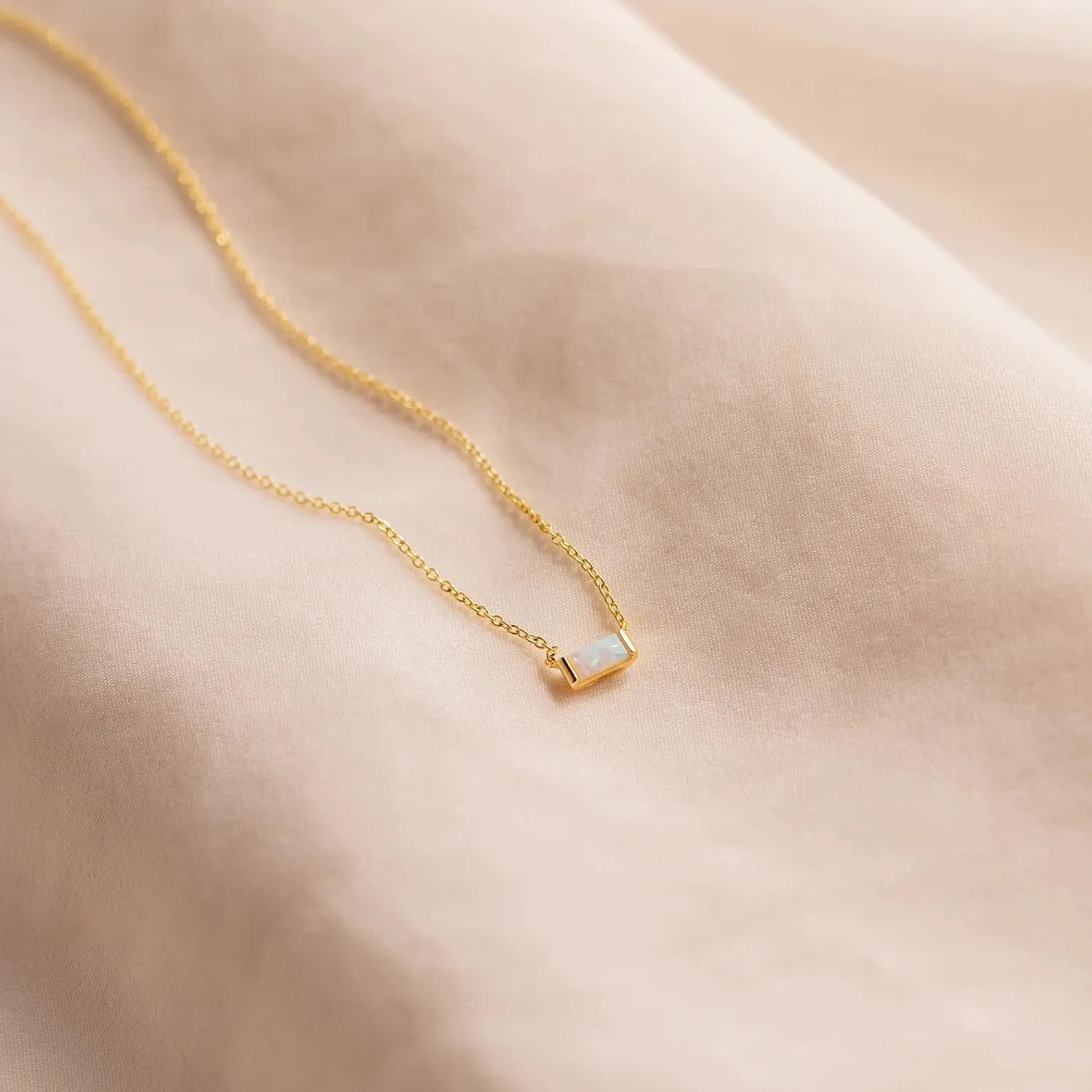 Birthstone Necklace for Women 14k Gold Plated Birth Stone Charms Necklace with 1-12 Birthstone Birthday Gifts for Her Dainty Cubic Zirconia Necklace Fashion Jewelry Birthday for Mother Friends Wife Anniversary