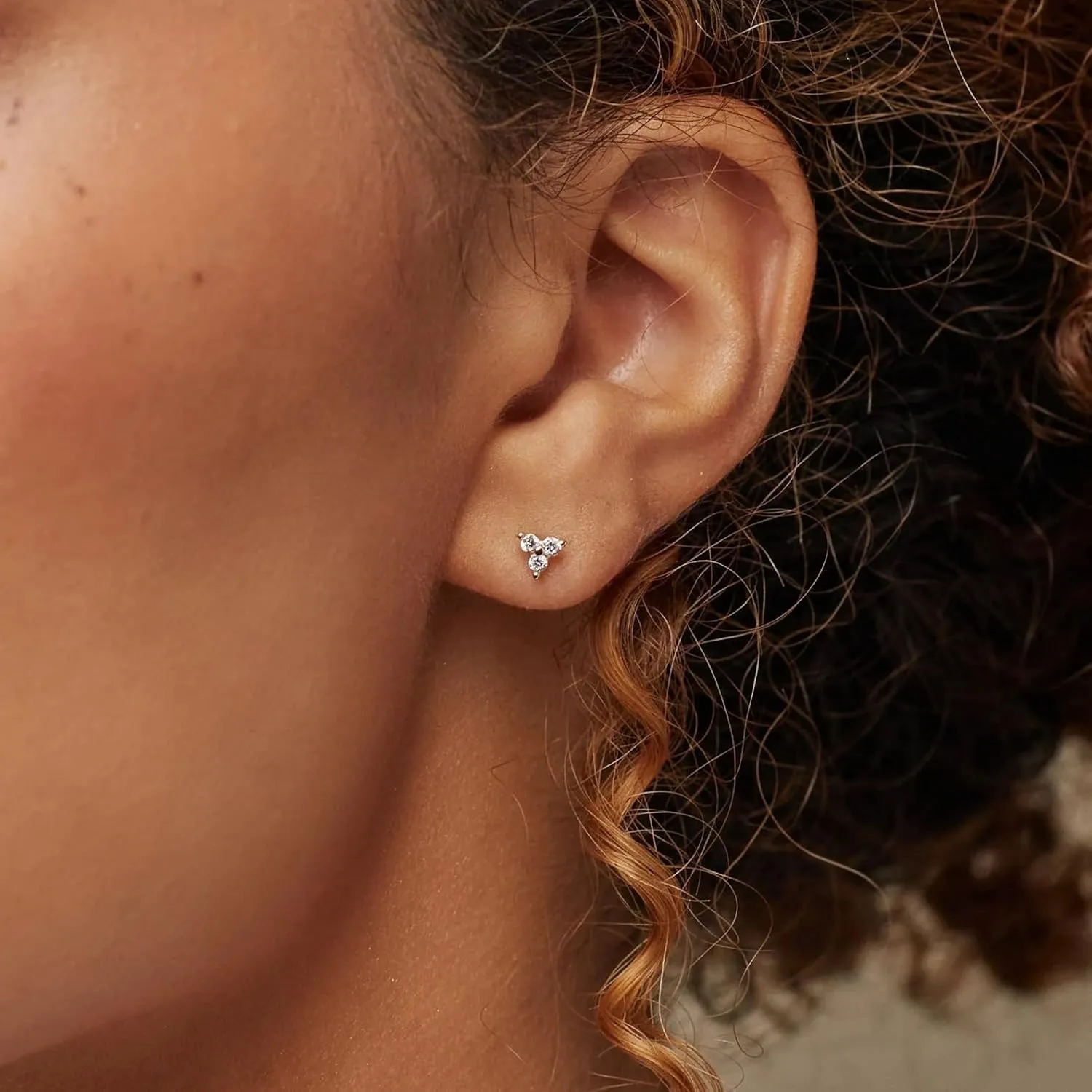 CAITLYNMINIMALIST 18K Gold Sterling Silver Lily CZ Diamond Cluster Mini Flower Gemstone Dainty Stud Earrings for Women Gift for Her