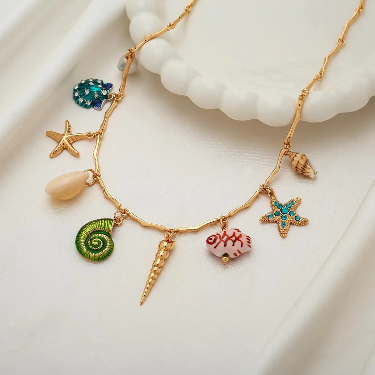 CLASSYZINT Shell Necklace Shell Conch Starfish Charm Necklace Boho Summer Necklaces Beach Jewelry for Women