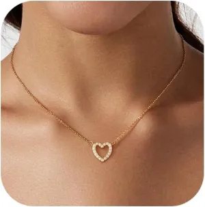 Cute Heart Necklace for Women Gold/Silver Plated Heart Pendant Choker Necklaces Tendy Love Heart Chain Necklace Dainty Gold/Silver Necklace Jewelry Gifts for Women