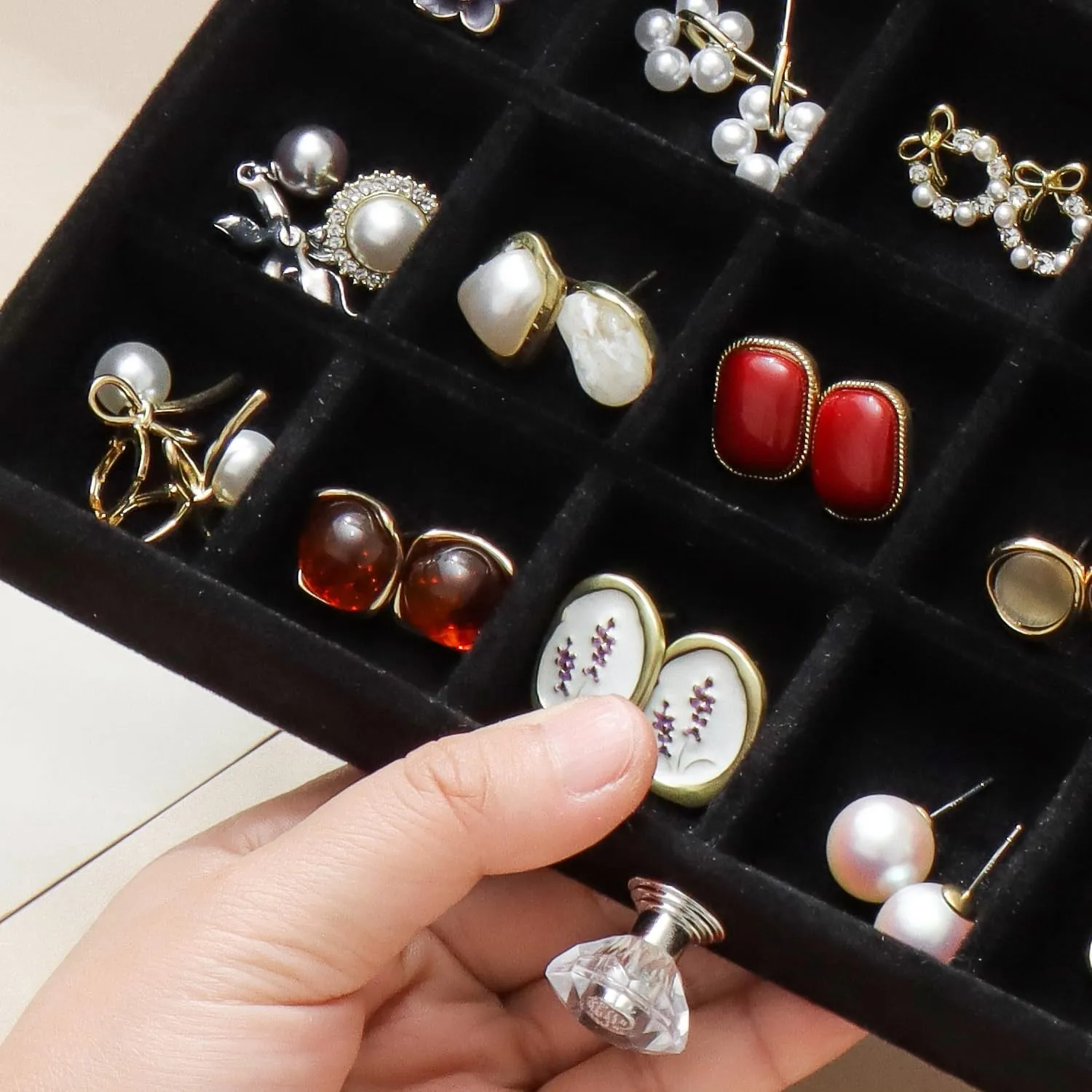 Earring Box Holder Organizer Case, Clear Velvet Jewelry Storage Tray Organizer for Earring Ring Stud (Black - 3 Drawers)