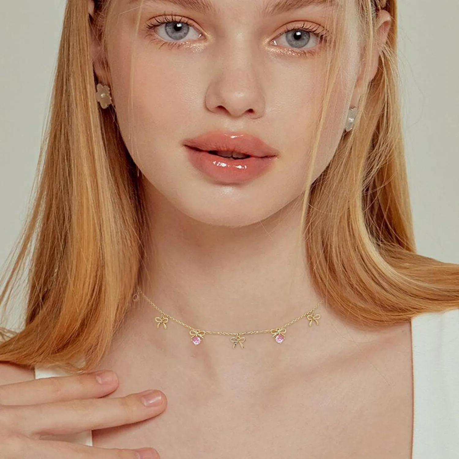 Gold Charm Pendent Choker Necklace for Women, Trendy Emerald Pearl Blue Charms Rhinstone Necklaces Prom Holiday Fashion Jewelry Birthday Gift