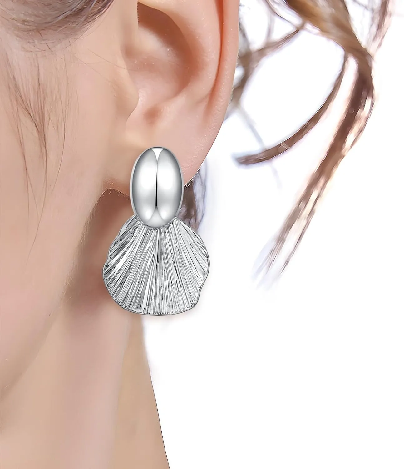 Gold Earrings Dangle Chunky Fan-shaped Earrings Shell Earring for Women Two-Tone Fashion Statement Jewelry