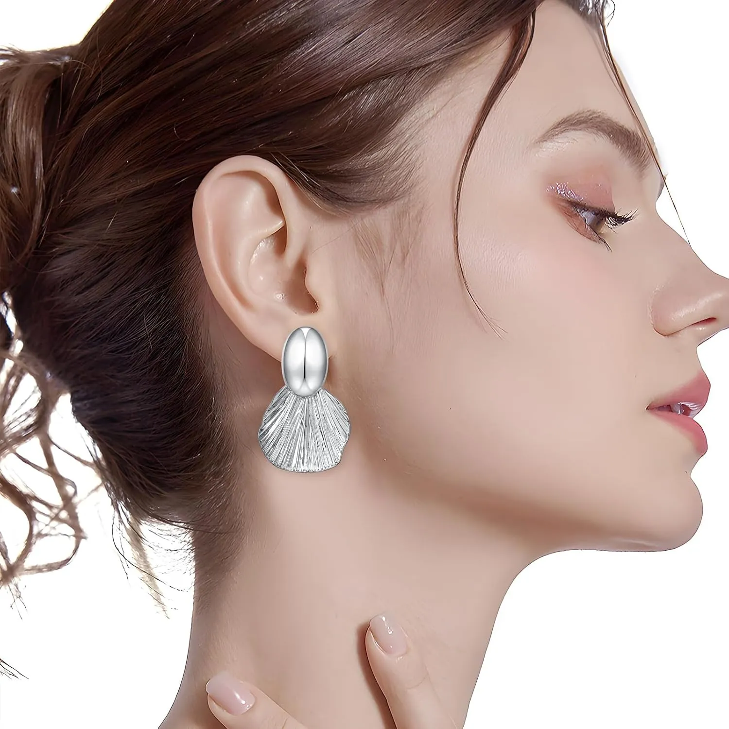 Gold Earrings Dangle Chunky Fan-shaped Earrings Shell Earring for Women Two-Tone Fashion Statement Jewelry