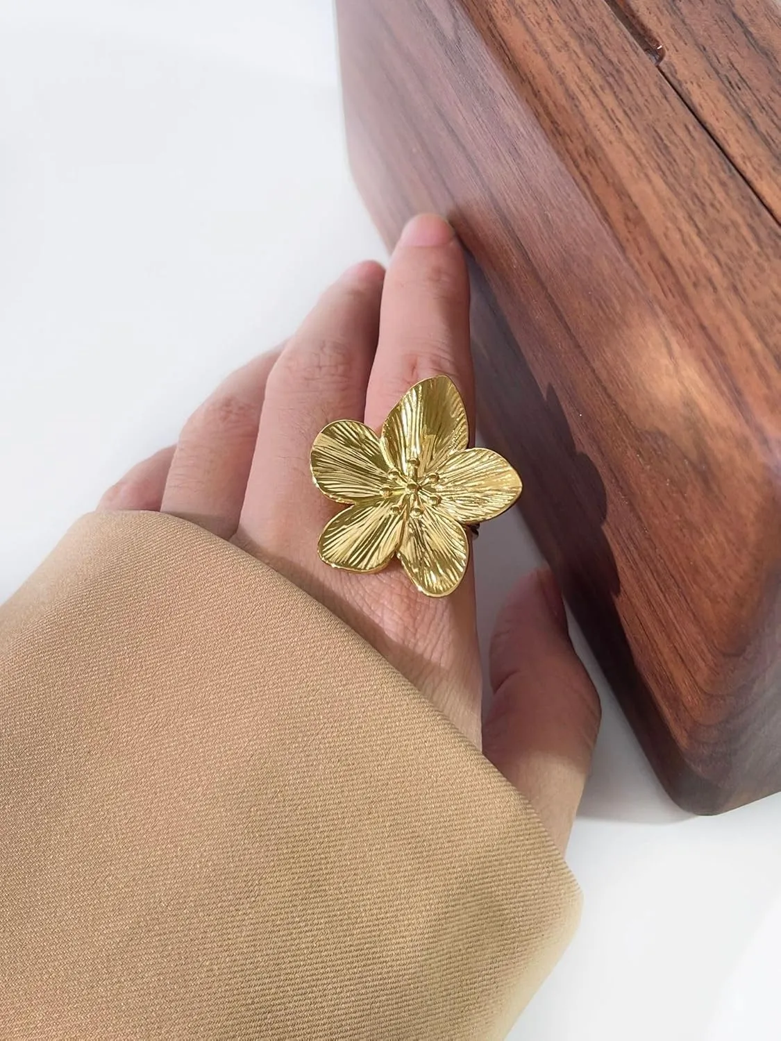 Gold Flower Ring for Women Trendy Silver Flower Statement Ring Adjustable Minimalist Rings Jewelry