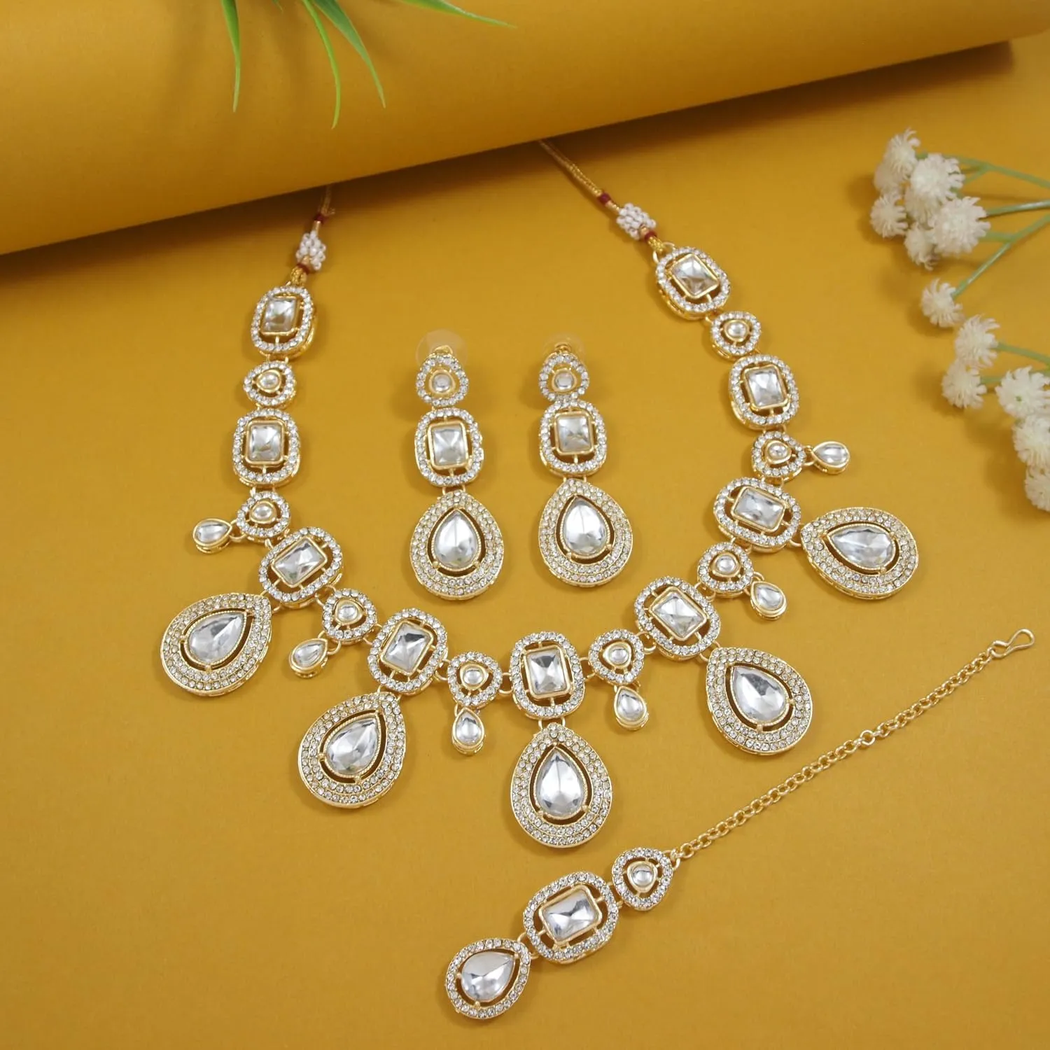 I Jewels Latest Stylish Gold Plated Indian Wedding Bollywood Kundan Stone Necklace Jewellery Set for Women (IJ379)