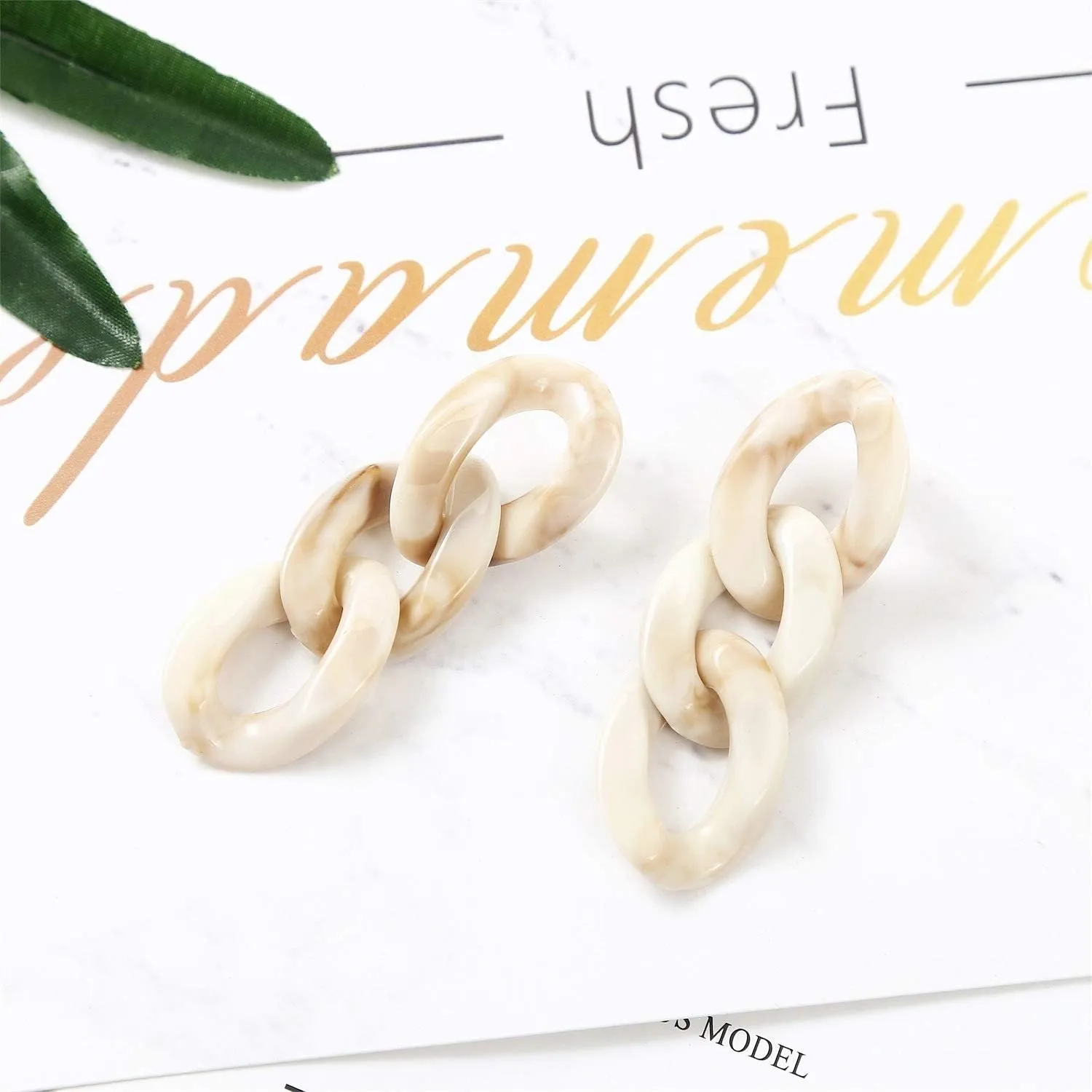 KaFu Fashion geometry Resin Earrings for Women Statement Resin Link Drop Earrings Lightweight Acrylic Dangle Earring Studs for Girls