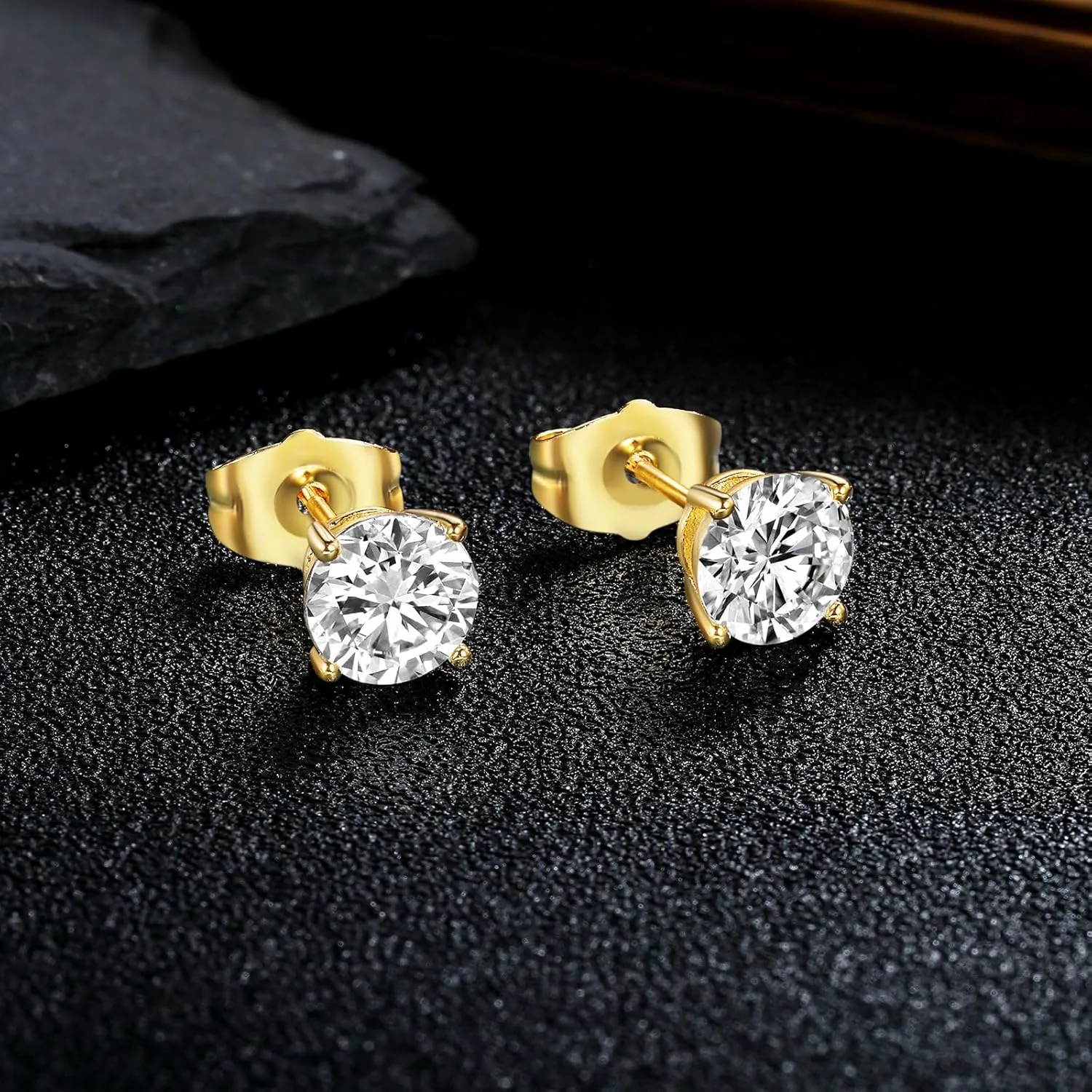 MDFUN 5 Pairs Stud Earrings Sets 3-7MM 18K Gold Plated Round/Cushion/Asscher/Emerald Cut Cubic Zirconia Earring Hypoallergenic Stud Earrings for Women Men