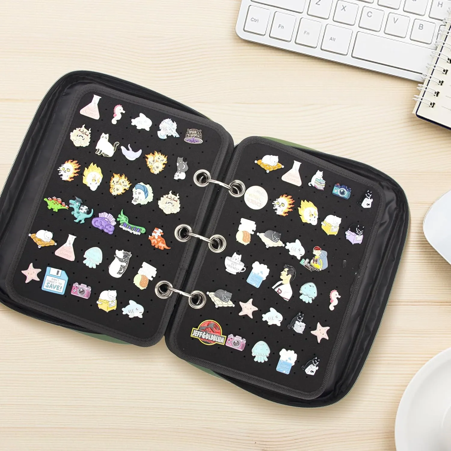 PACMAXI Enamel Pin Display Case, Pins Storage Organizer, Travel Brooch Display Bag