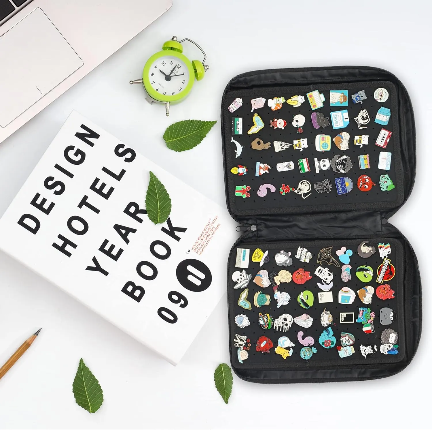 PACMAXI Enamel Pin Display Case, Pins Storage Organizer, Travel Brooch Display Bag