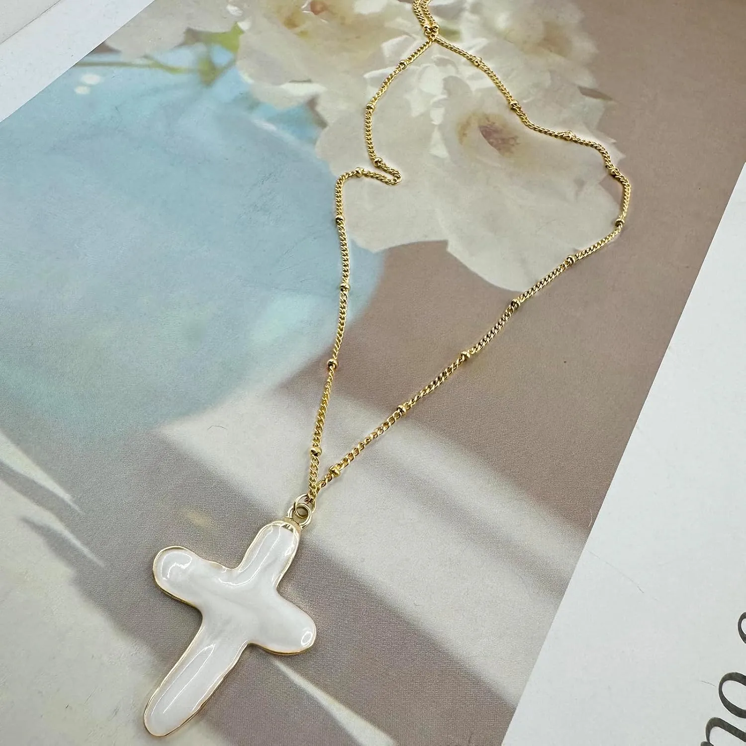 Pearl Cross Necklace for Women Gold Cross Pendant Necklace Chunky Baroque Pearl Necklaces Nature Freshwater Pearl Cross Necklace Cross Pearl Jewelry