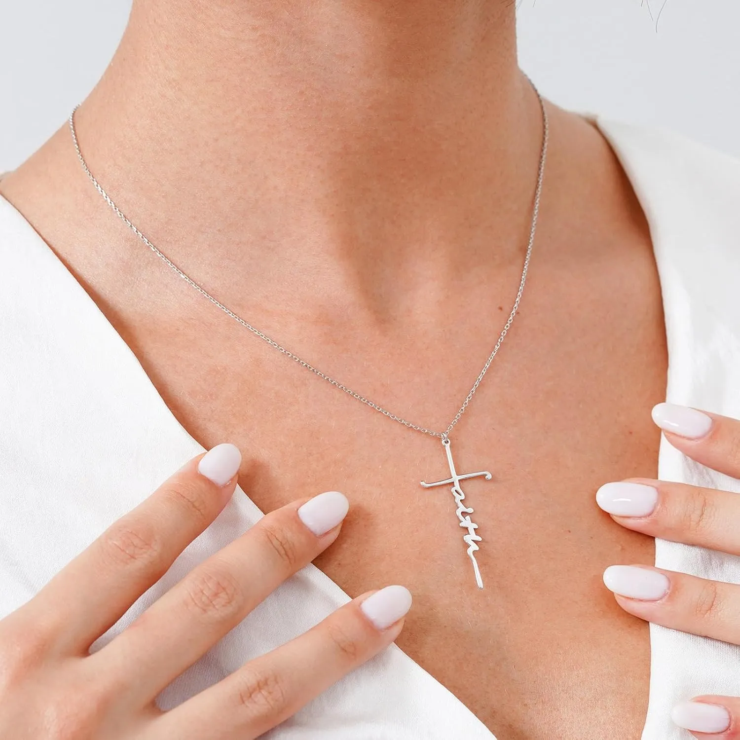 Personalized Cross Necklace for Women Silver Faith Cross Necklaces Jesus Jewelry Christian Gifts for Best Friends