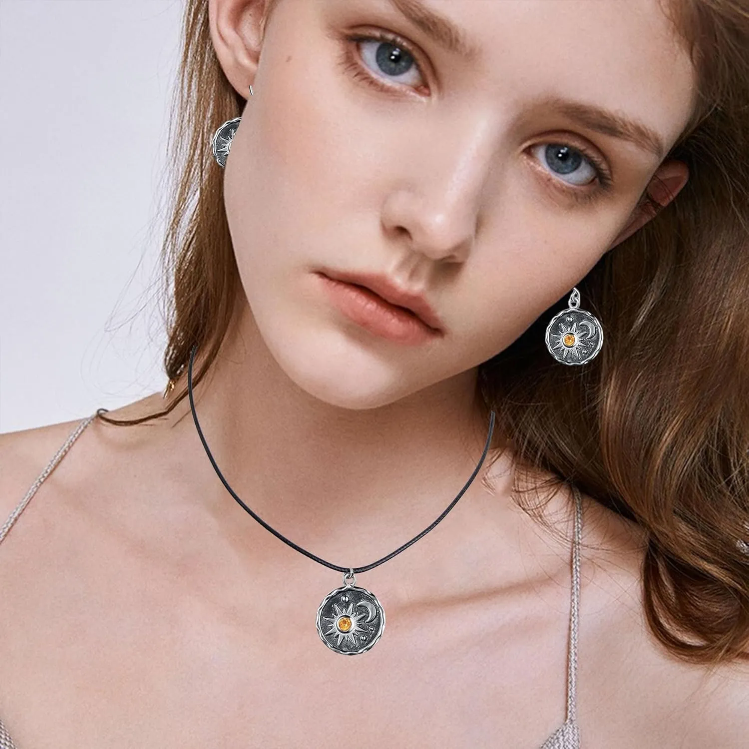Sun and Moon Dangle Earrings for Women Vintage lightweight Antiqued Gold Round Coin Earrings Jewelry
