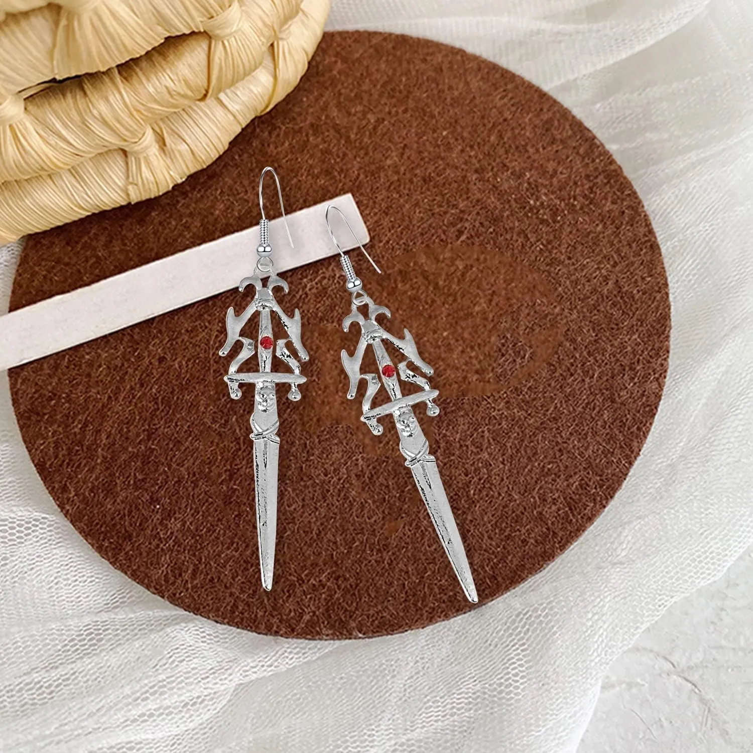 Unique Retro Gothic Long Sword Hook Earrings Vintage Silver Punk Style Knife Dangle Drop Earrings for Women Trendy Men Statement